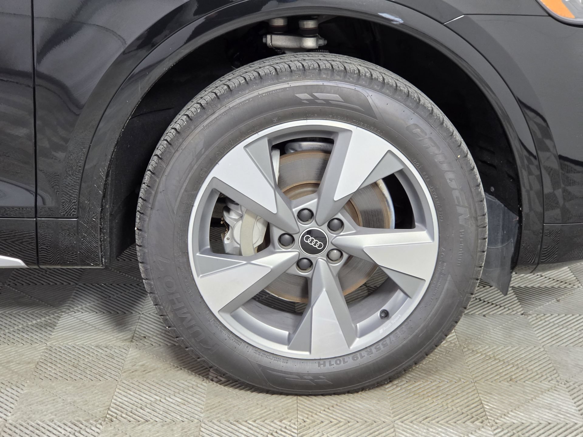 Certified 2024 Audi Q5 2.0T Premium Plus AWD/4WD image 10