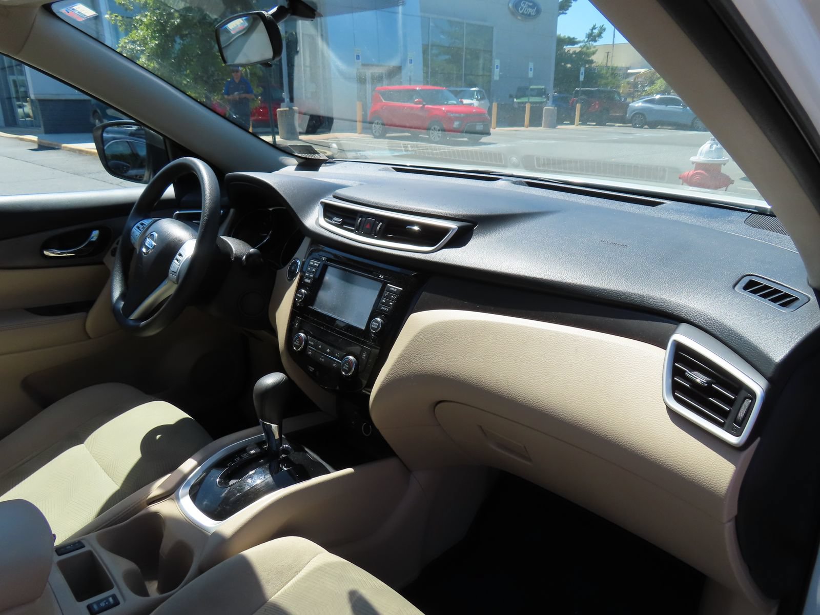 Used 2016 Nissan Rogue SV w/ SV Premium Package AWD/4WD image 15