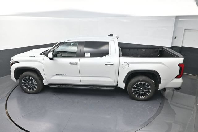 Used 2025 Toyota Tundra Limited AWD/4WD image 15
