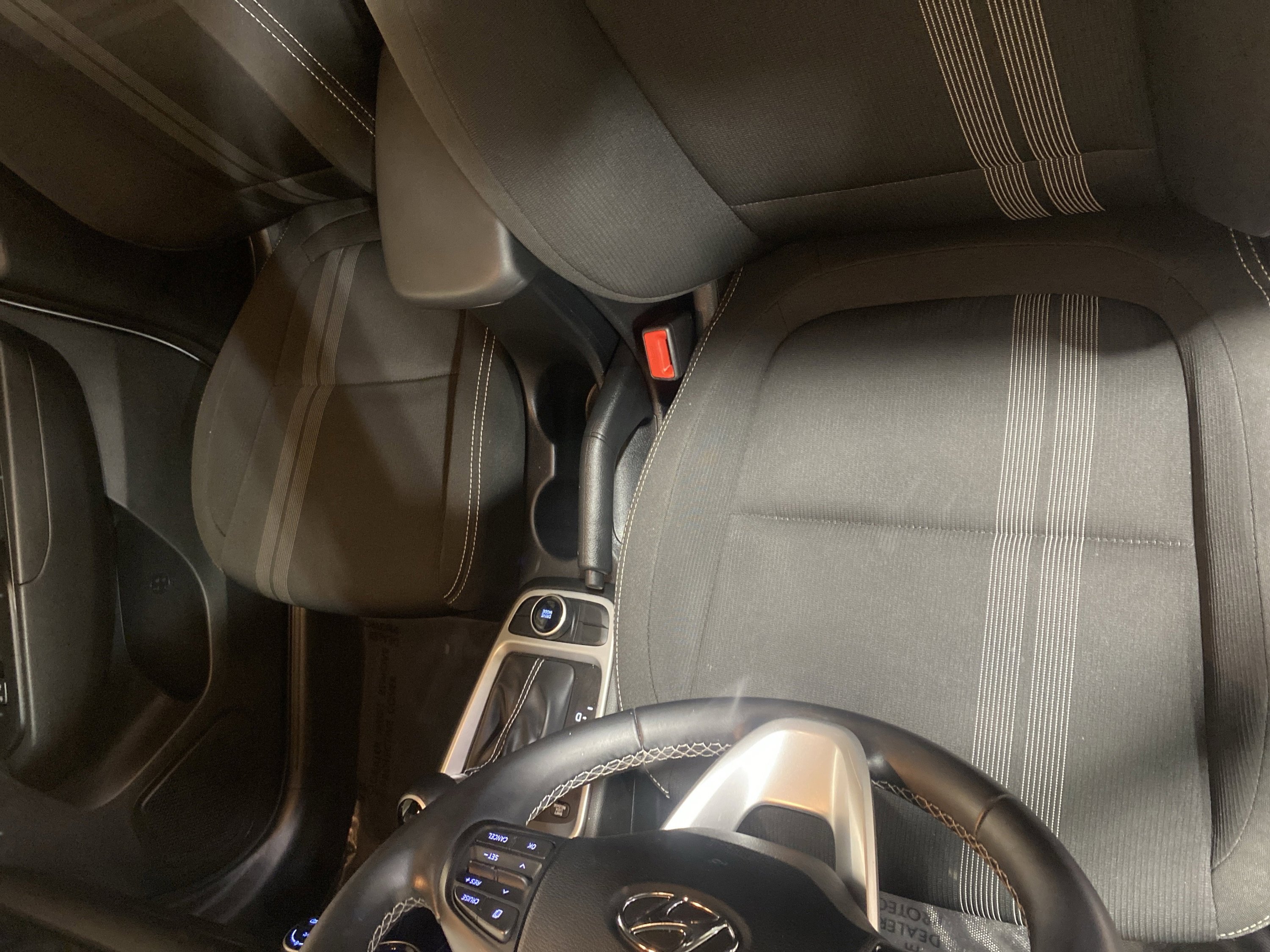 Used 2022 Hyundai Venue SEL image 15