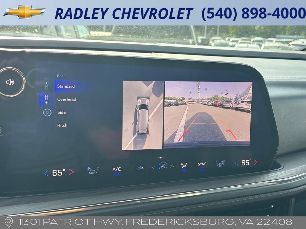 Certified 2025 Chevrolet Suburban LT AWD/4WD image 10