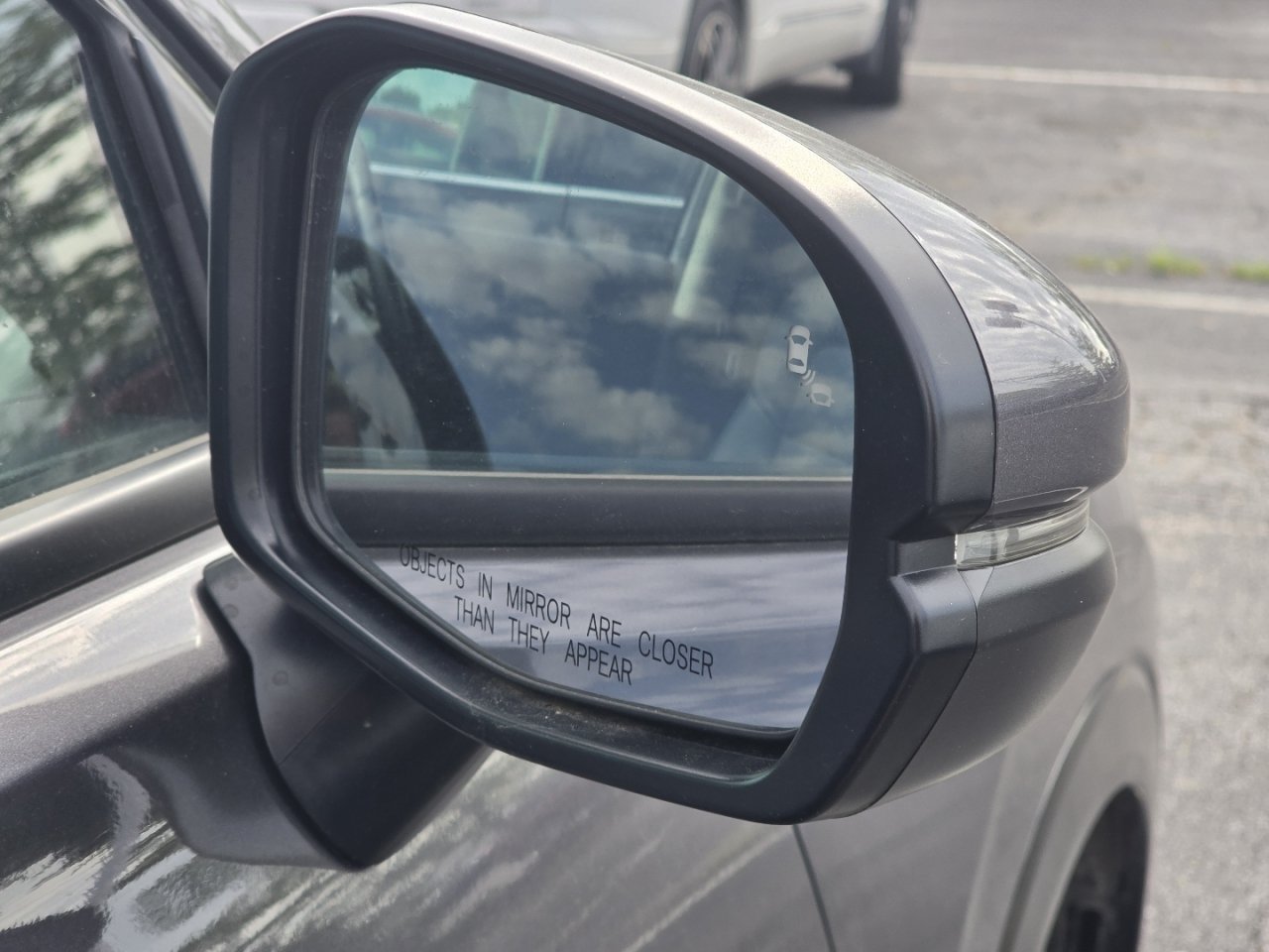 Used 2025 Honda HR-V EX-L image 18