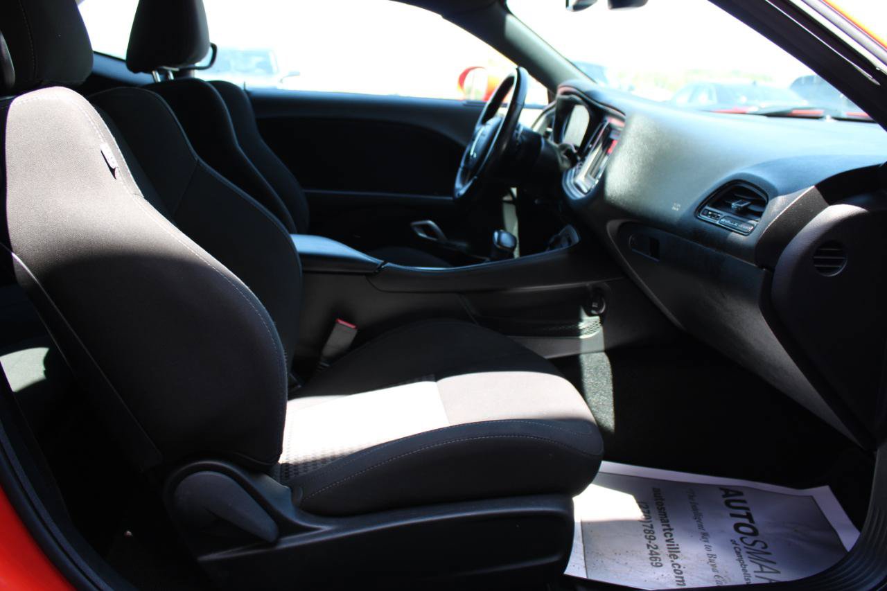 Used 2022 Dodge Challenger GT RWD image 44