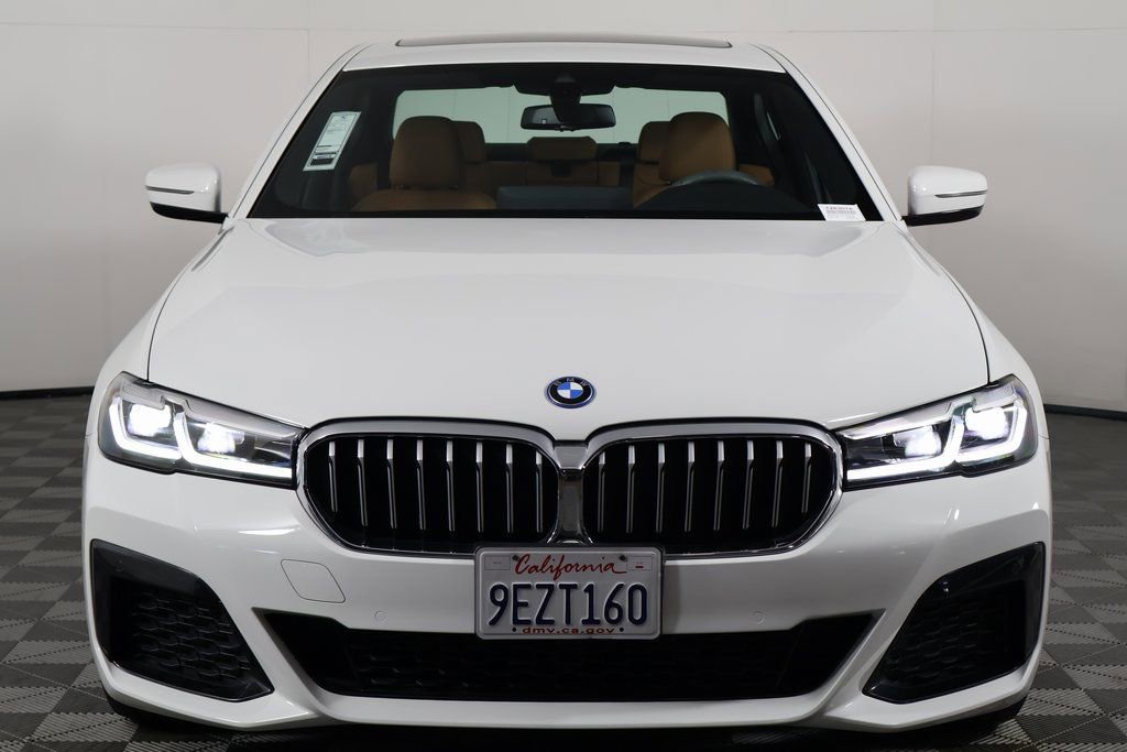 Used 2023 BMW 530e xDrive w/ M Sport Package image 2