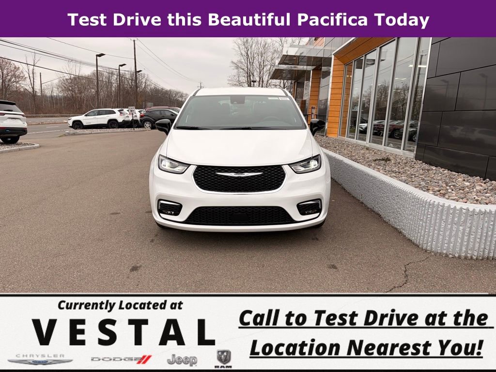 New 2026 Chrysler Pacifica Select FWD image 3