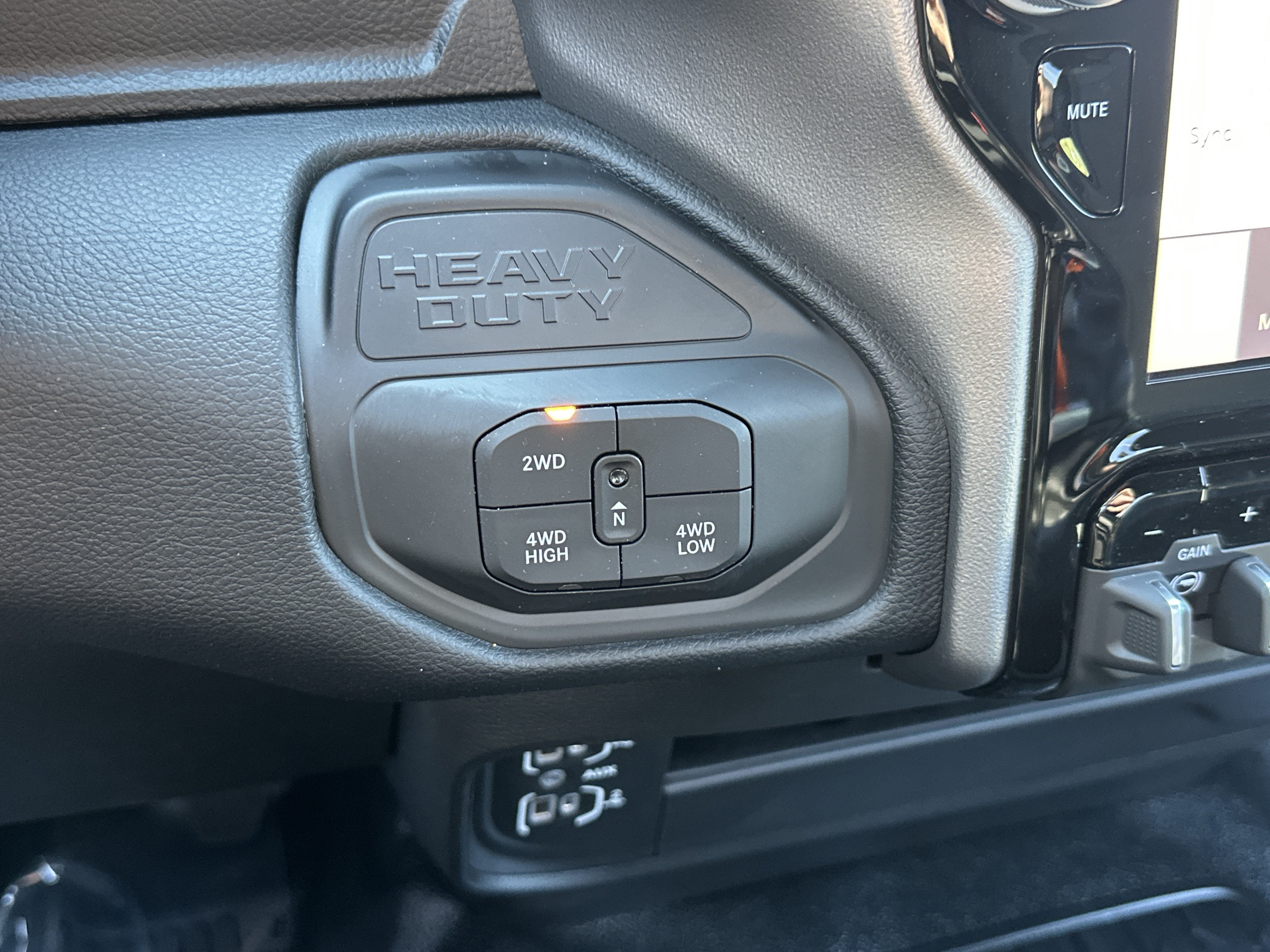 New 2026 RAM 5500 4x4 Regular Cab image 6