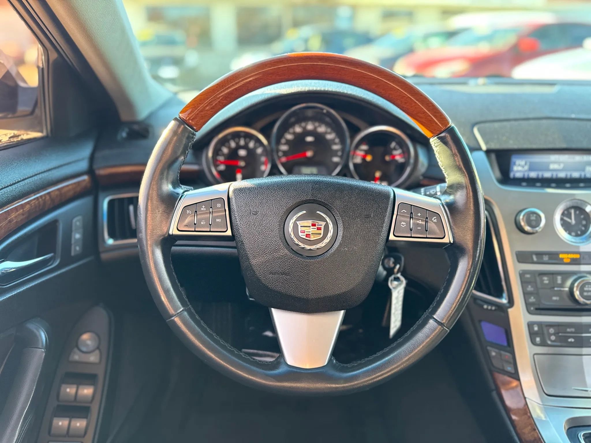 Used 2011 Cadillac CTS Luxury RWD image 21