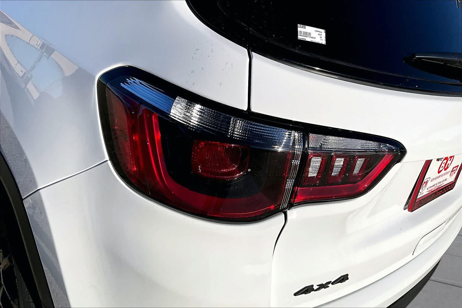 New 2026 Jeep Compass Latitude AWD/4WD image 15