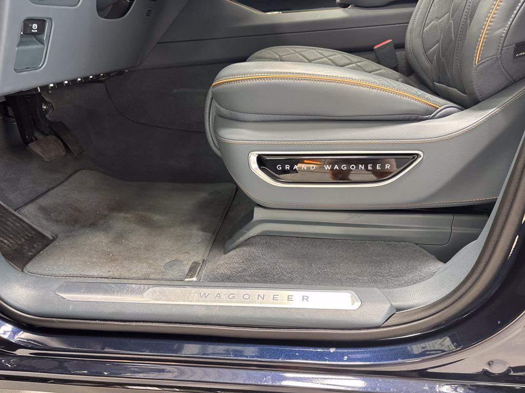 New 2024 Jeep Grand Wagoneer L Series III w/ Rear Seat Video Group 1 AWD/4WD image 19