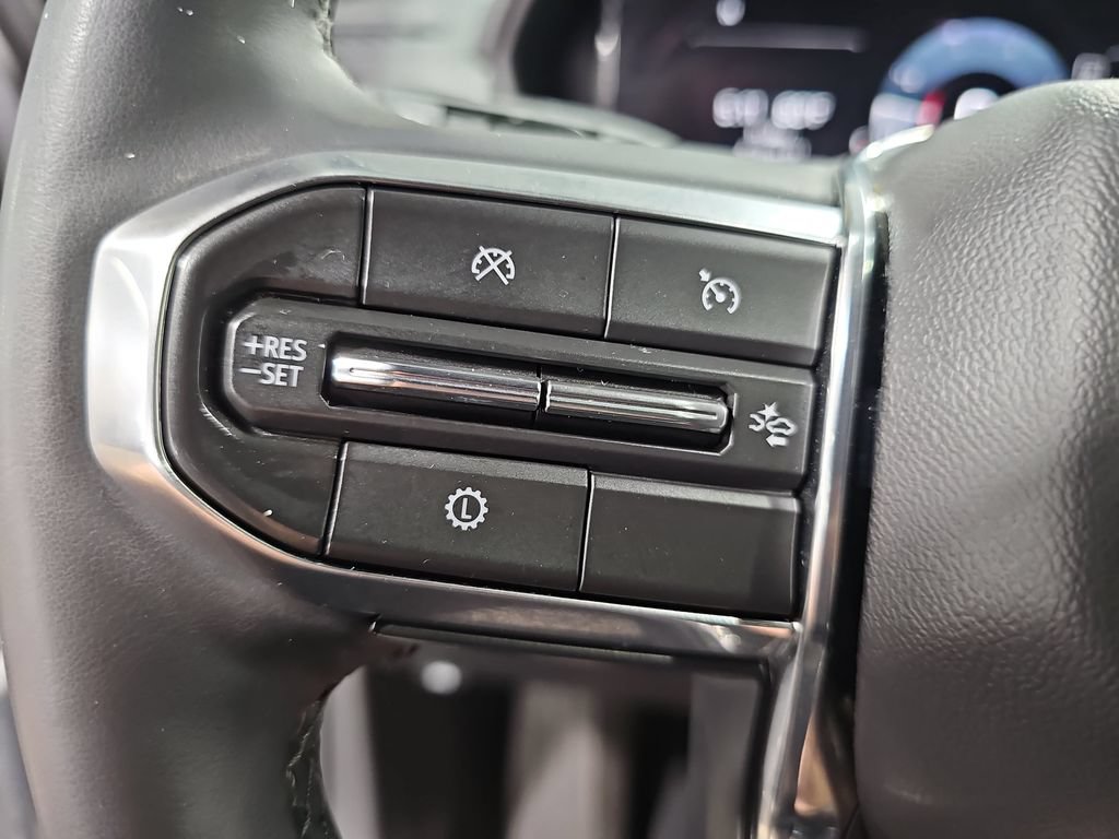 Used 2025 GMC Terrain Elevation AWD/4WD image 16