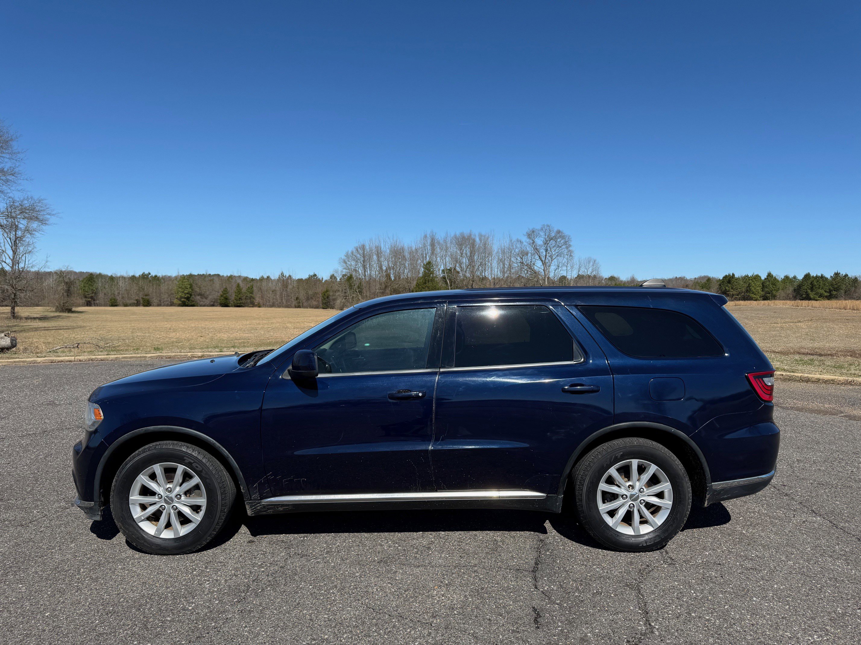 Used 2014 Dodge Durango SXT image 2