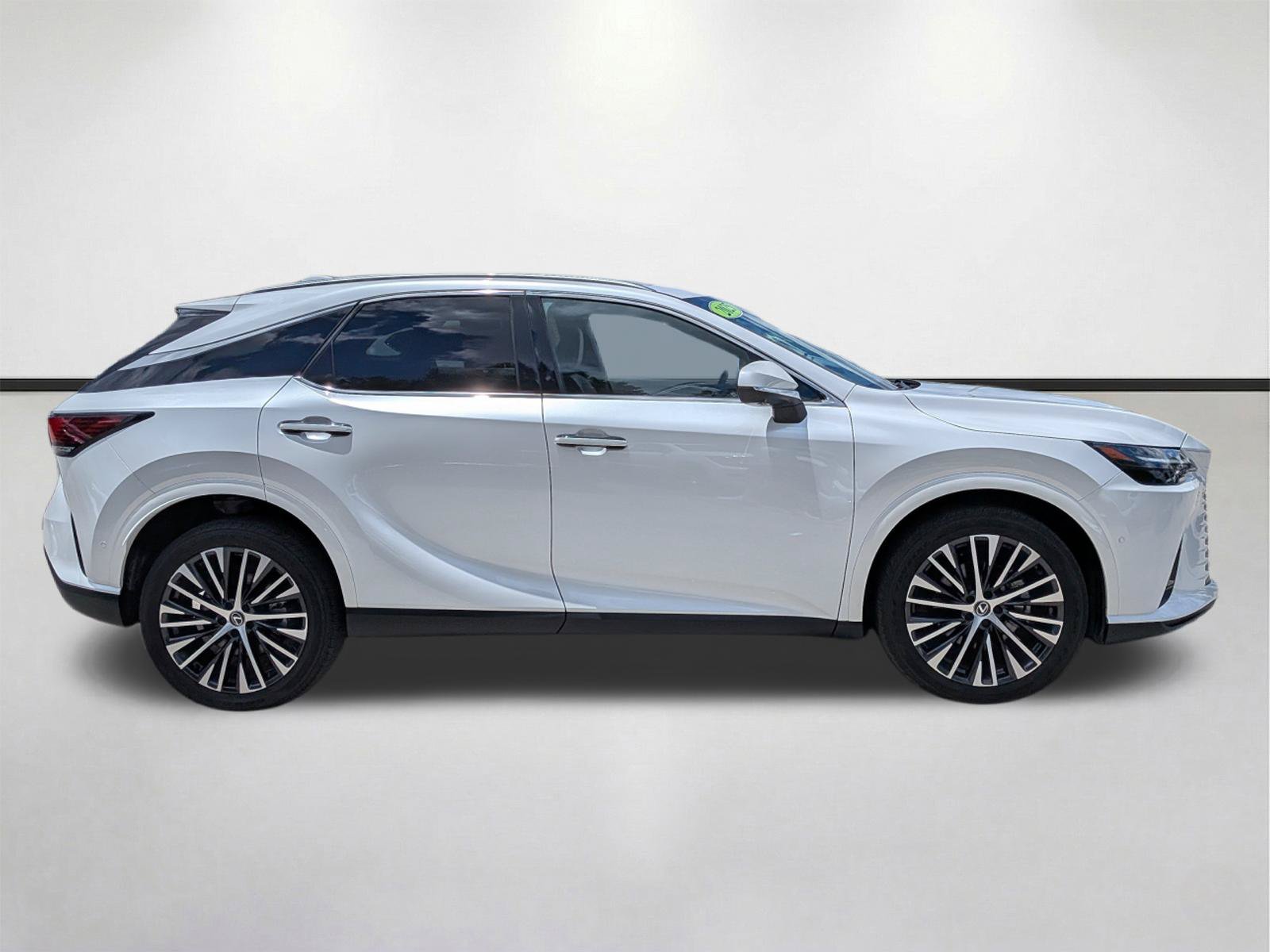 Used 2025 Lexus RX 350 Premium Plus w/ Convenience Package FWD image 3