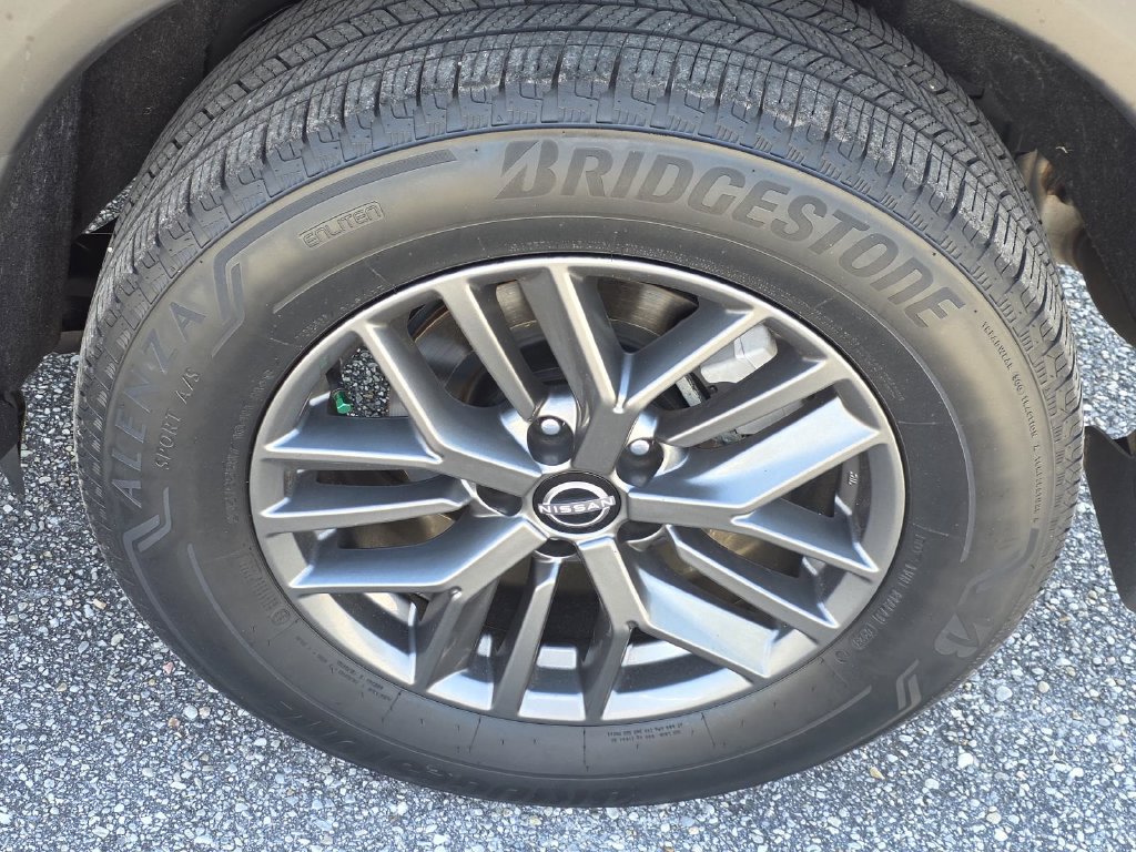 Used 2023 Nissan Rogue S FWD image 33