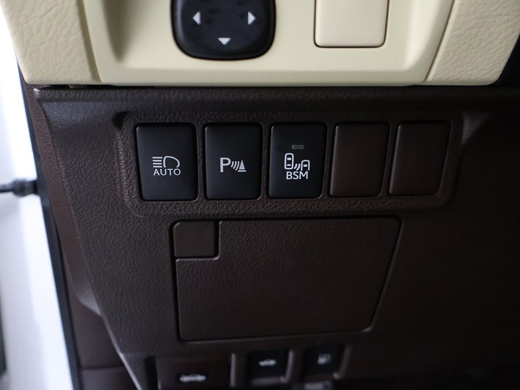 Used 2018 Lexus ES 350 w/ Ultra Luxury Package image 39