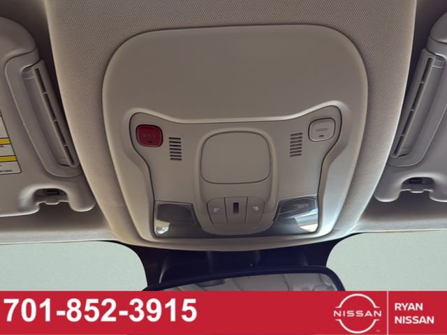 Used 2016 Jeep Renegade Trailhawk w/ Premium Trailhawk Package image 33