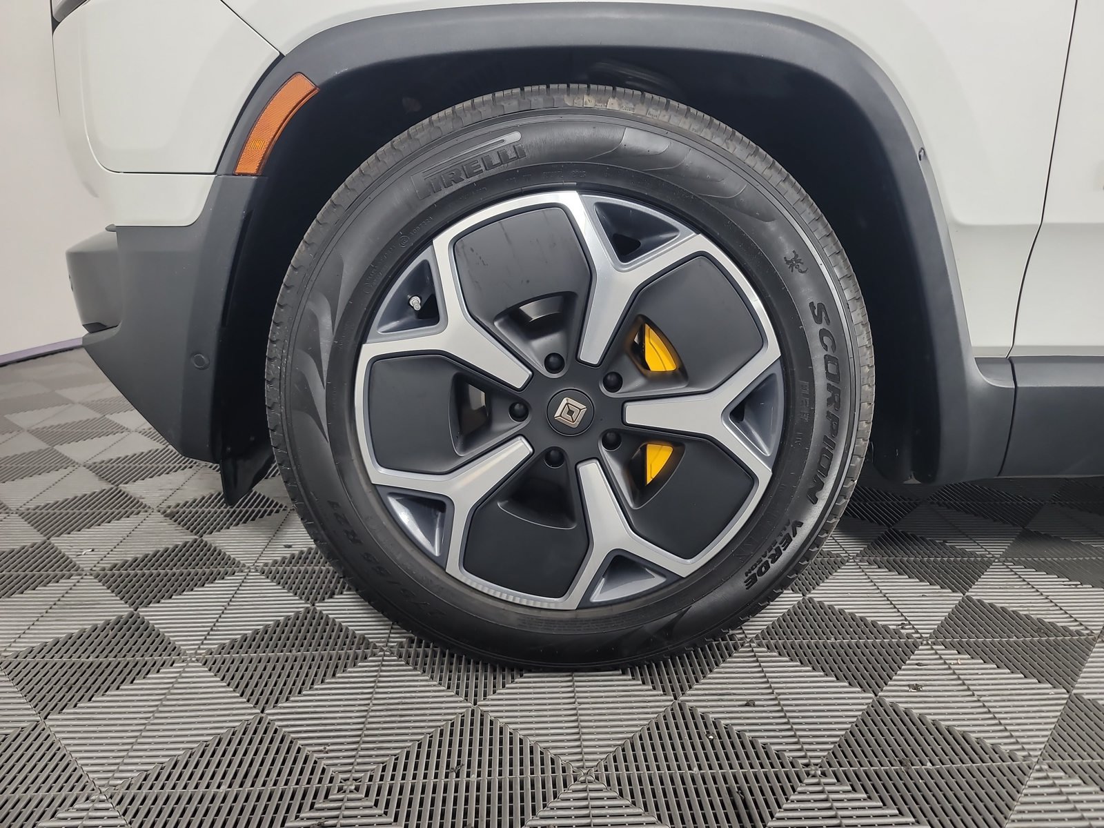 Used 2023 Rivian R1S Adventure Quad AWD/4WD image 9