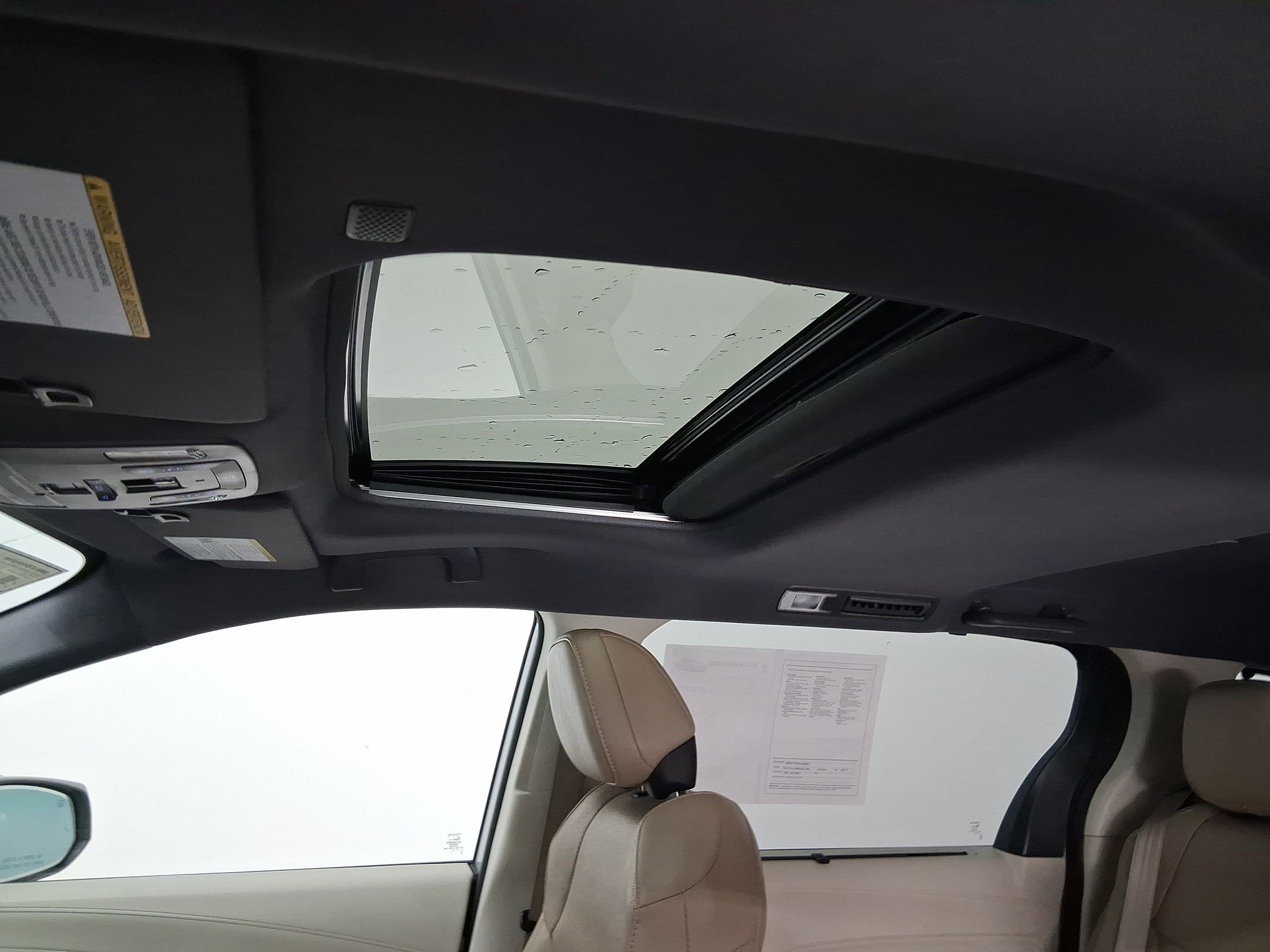 Used 2021 Toyota Sienna Limited image 13