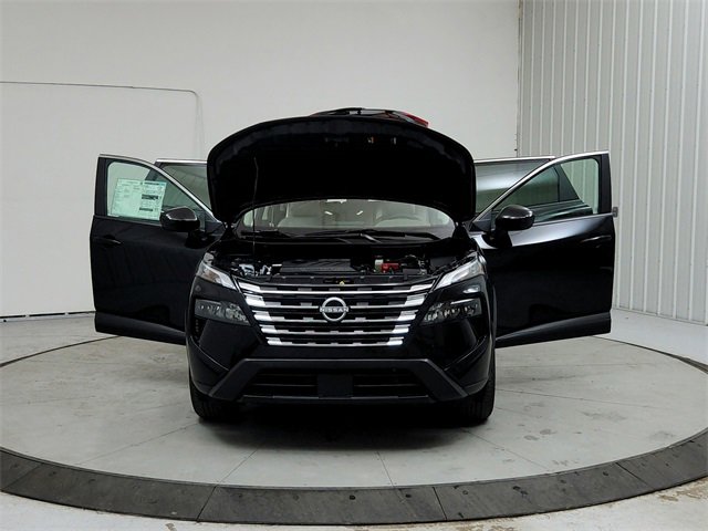 New 2025 Nissan Rogue SV image 10