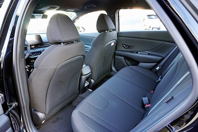 New 2026 Hyundai Elantra Sport FWD image 20