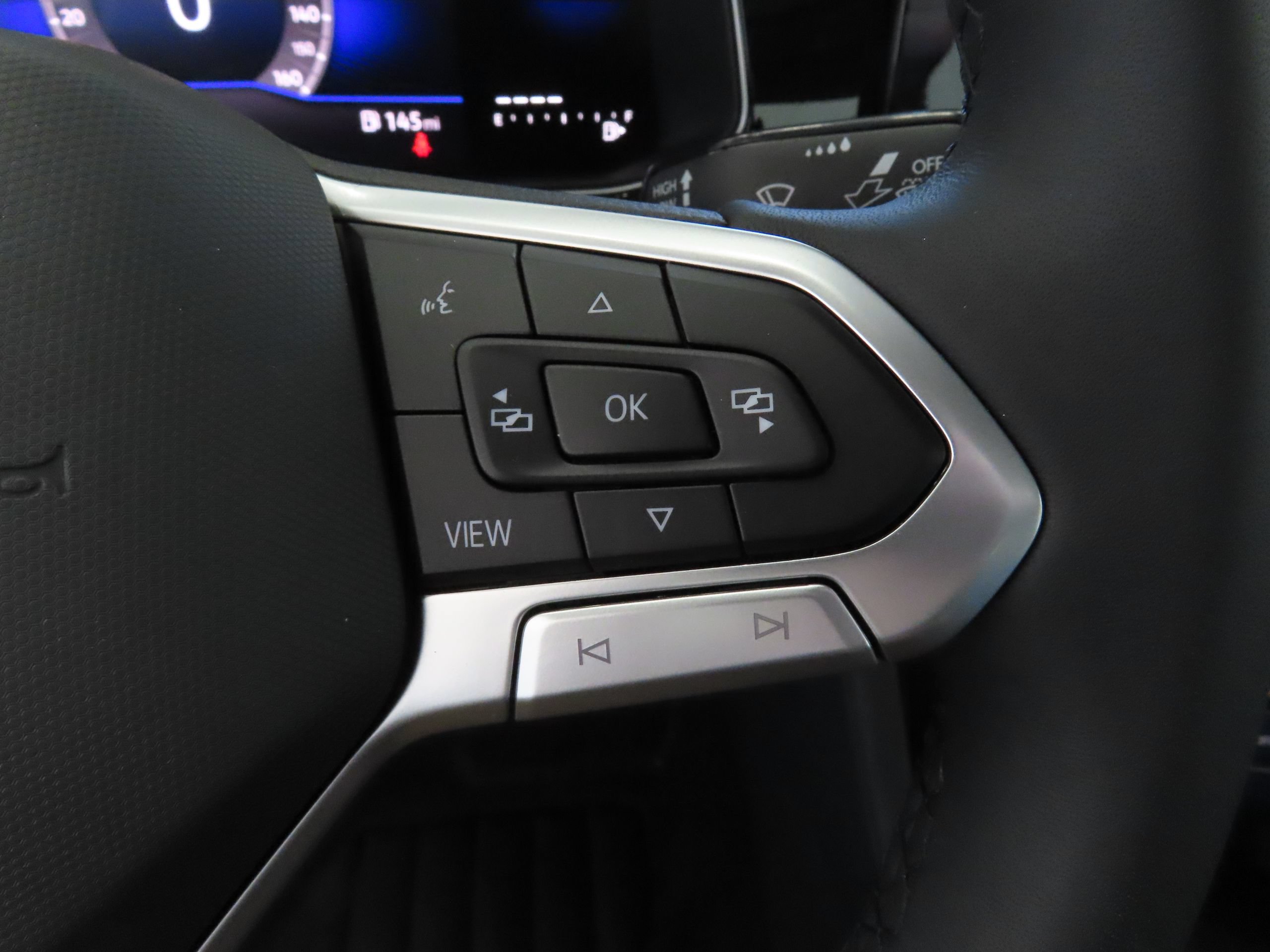 New 2026 Volkswagen Jetta SE FWD image 14