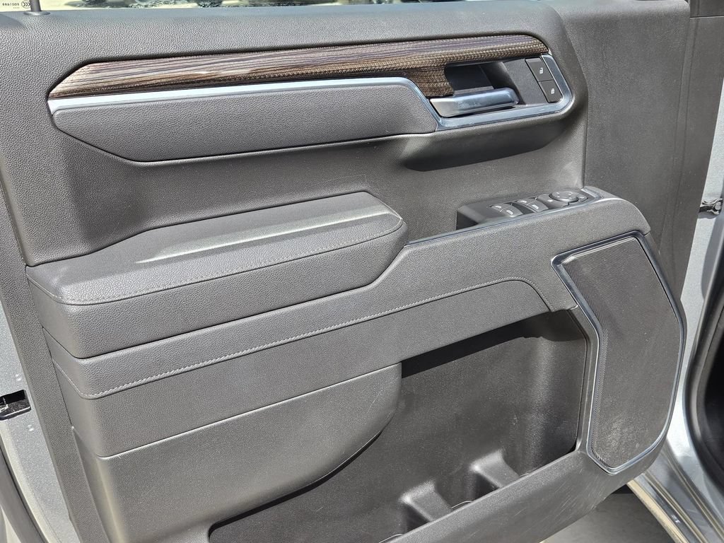 Used 2026 Chevrolet Silverado 1500 LT AWD/4WD image 9