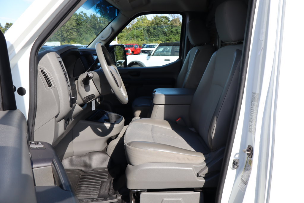 Used 2018 Nissan NV 2500 SV w/ Navigation Package RWD image 20
