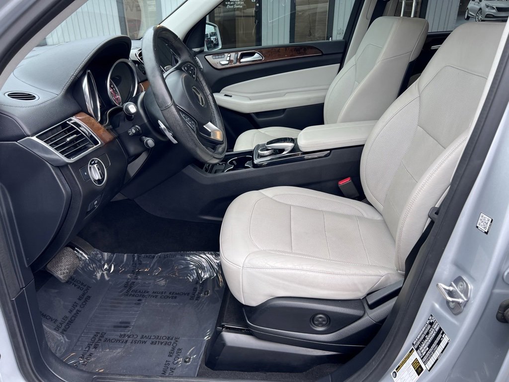 Used 2018 Mercedes-Benz GLS 450 4MATIC w/ Premium Package image 20