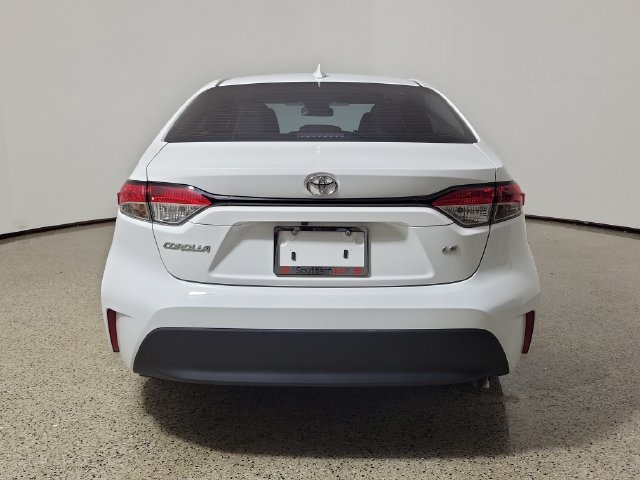Used 2024 Toyota Corolla LE FWD image 6