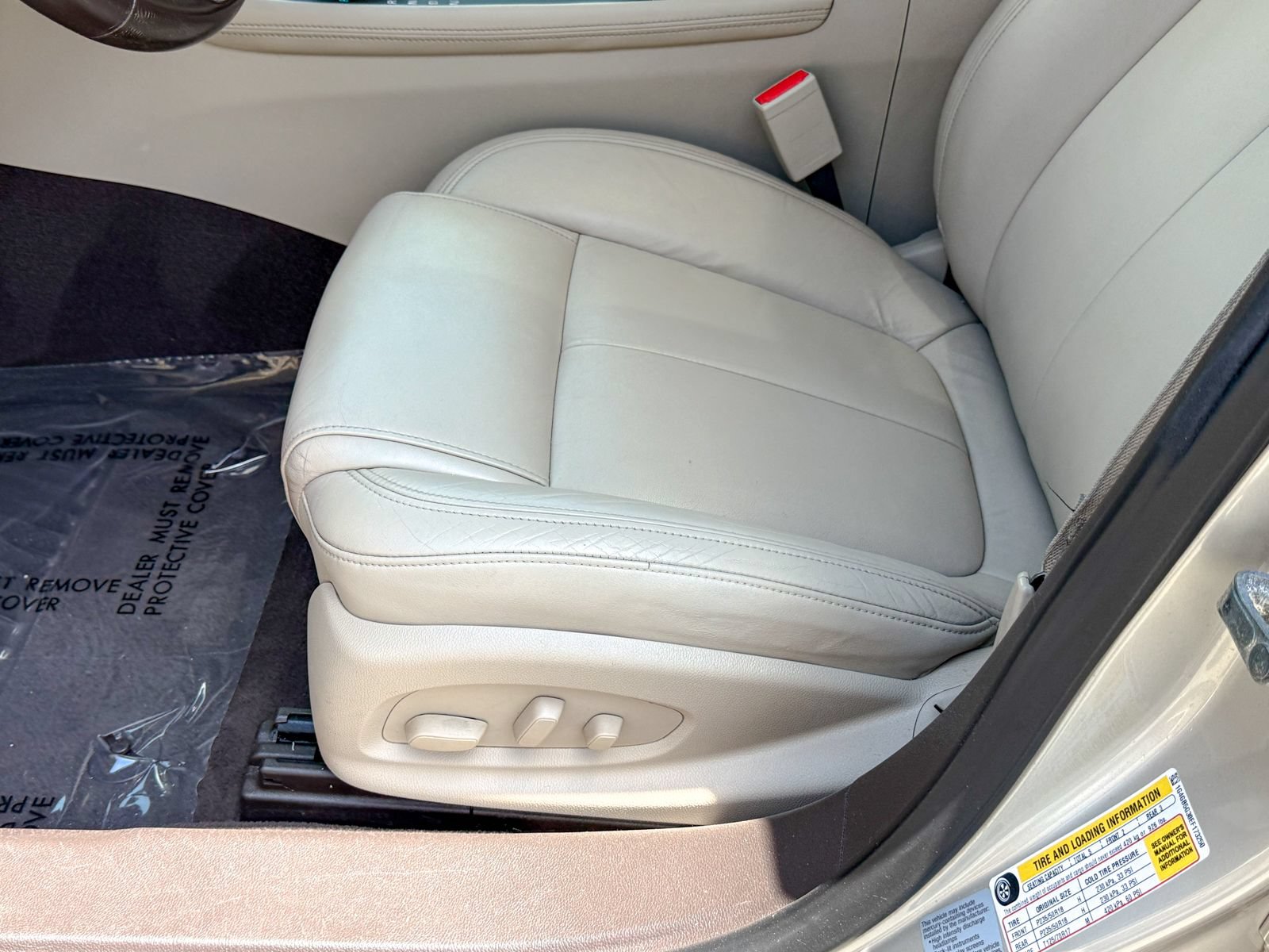 Used 2014 Buick LaCrosse Leather FWD image 18