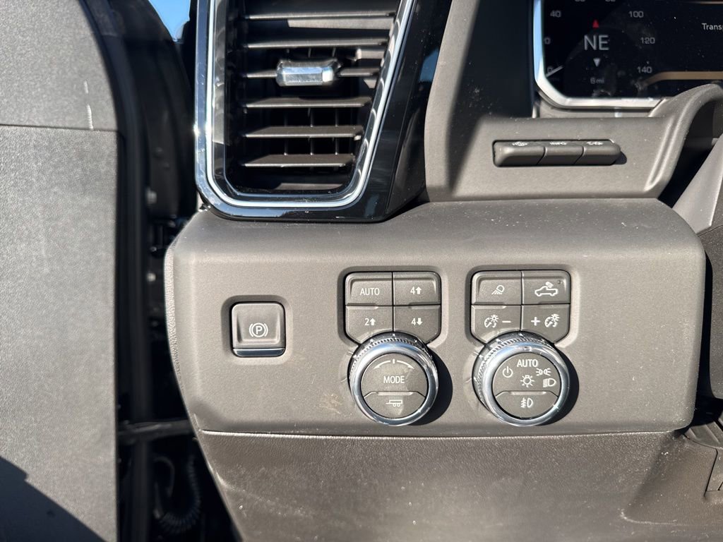 New 2026 GMC Sierra 2500 Denali w/ Denali Reserve Package image 14