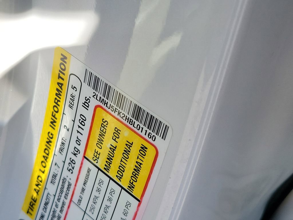 Used 2017 Lincoln MKT FWD image 29