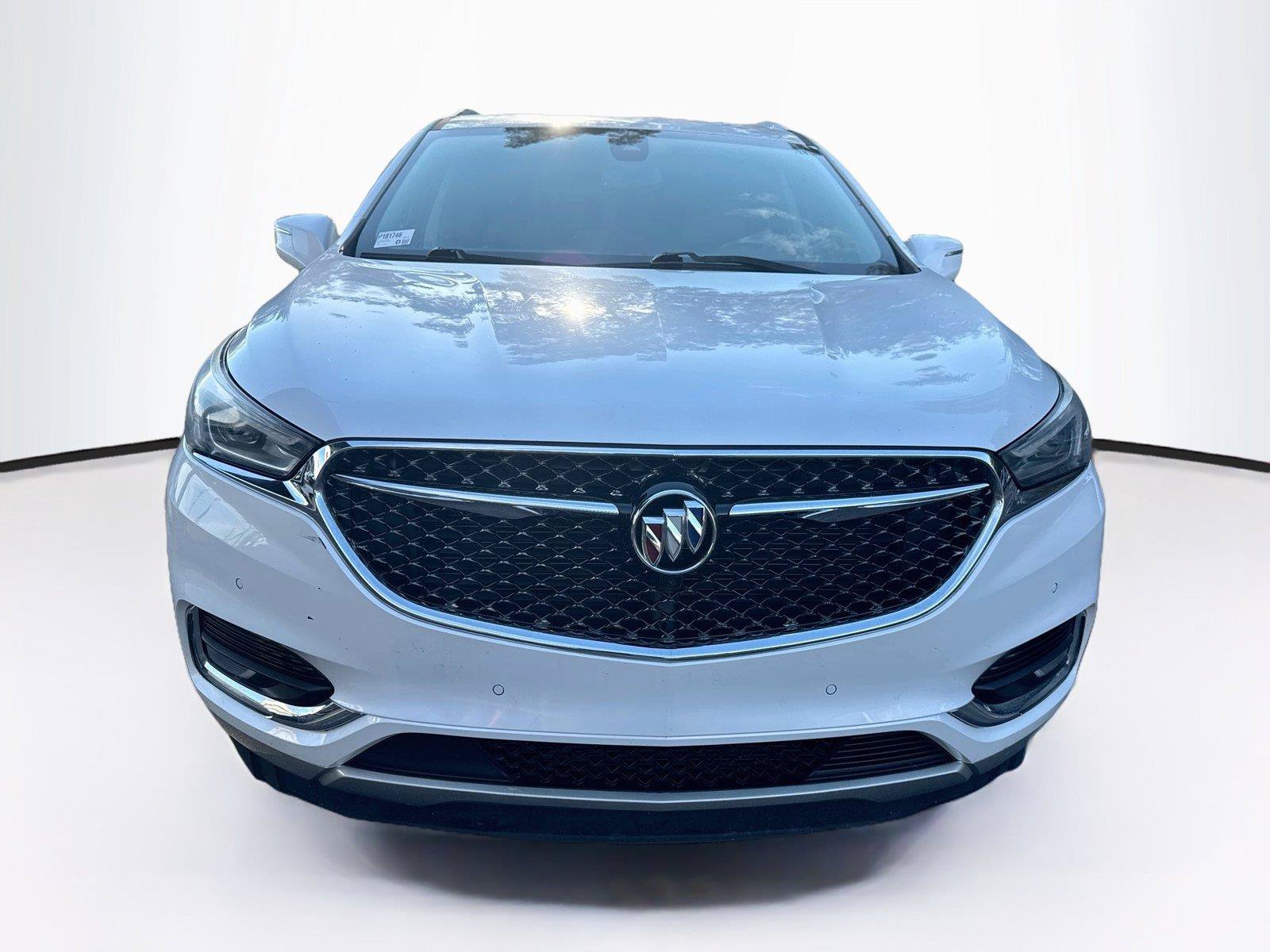 Used 2018 Buick Enclave Avenir w/ Avenir Technology Package FWD image 8