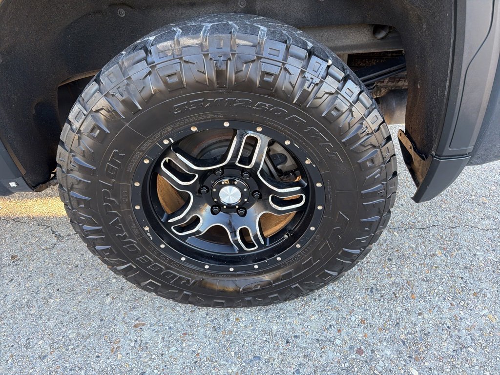 Used 2020 GMC Sierra 1500 SLT image 23