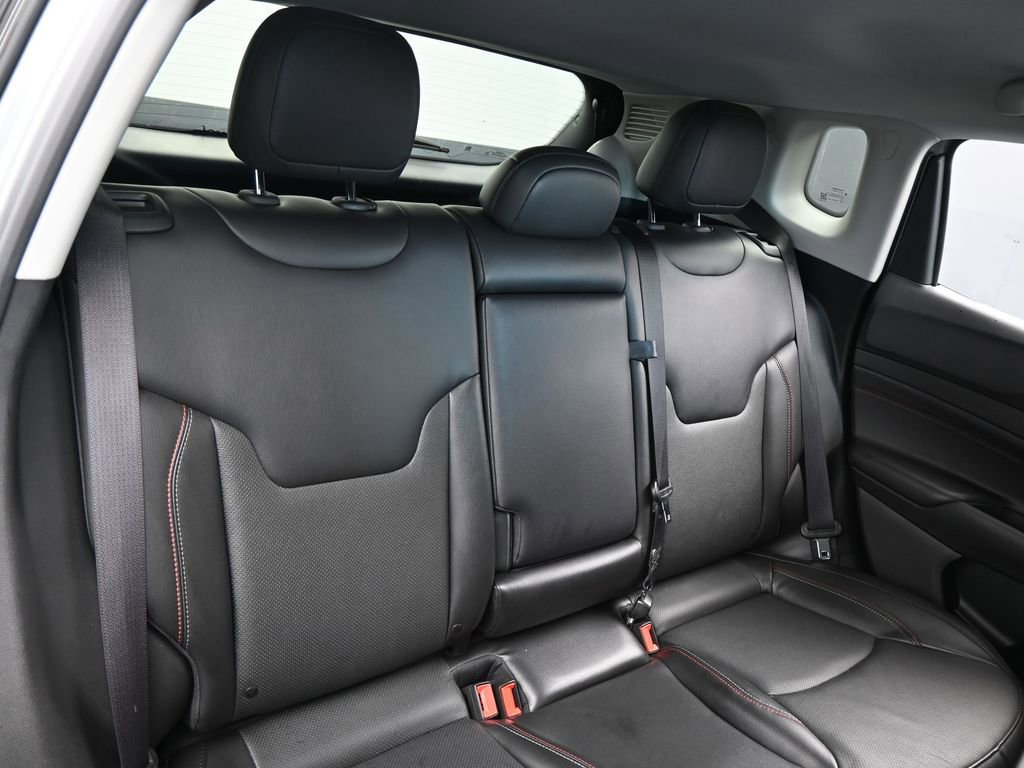 Used 2022 Jeep Compass Trailhawk w/ Trailhawk Elite Group image 43