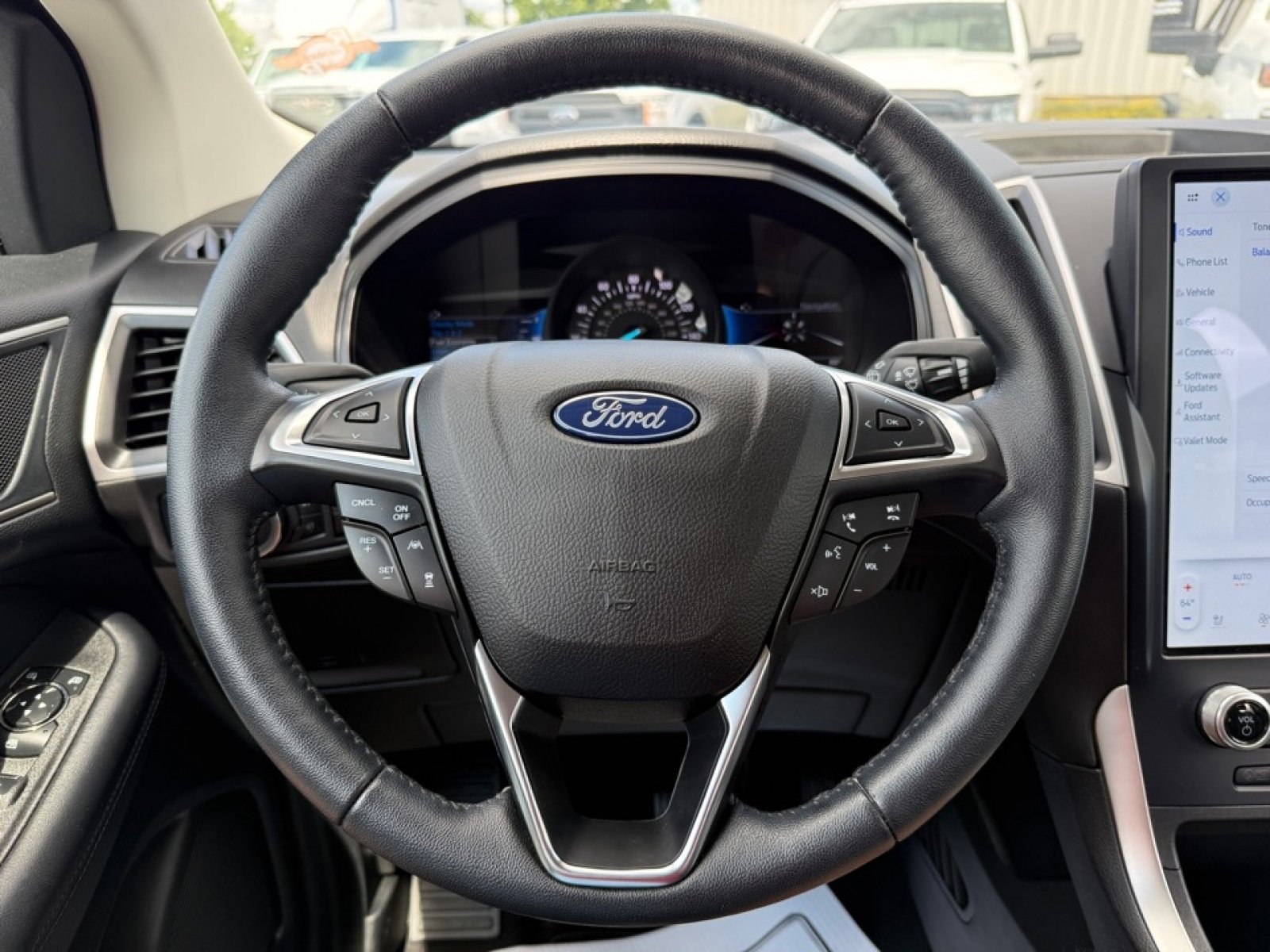 Used 2023 Ford Edge SEL w/ Convenience Package AWD/4WD image 21