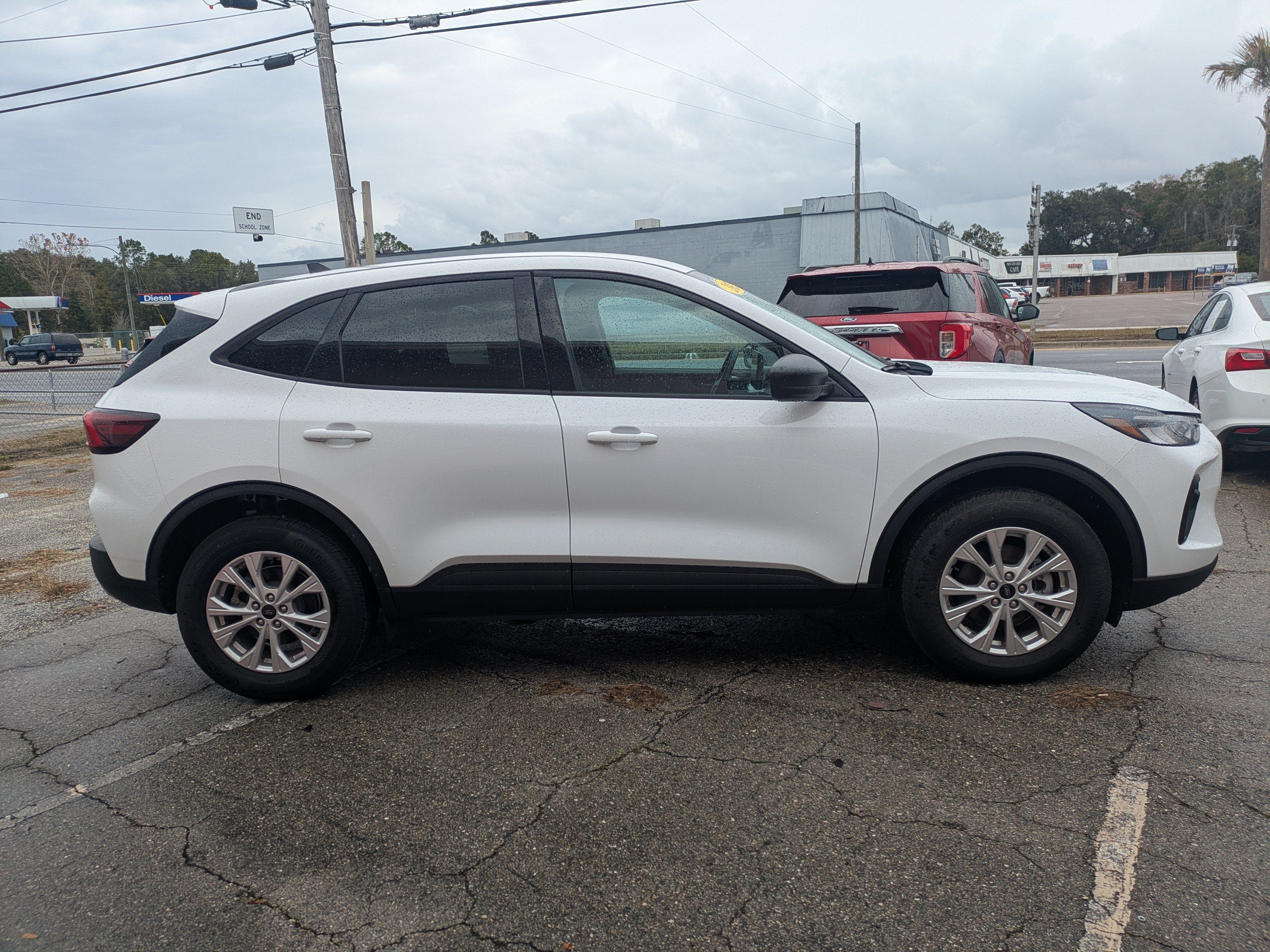 Certified 2025 Ford Escape Active w/ Tech Pack #1 AWD/4WD image 2