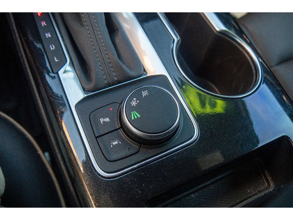 Used 2024 Chevrolet Blazer Premier w/ Enhanced Convenience Package FWD image 24