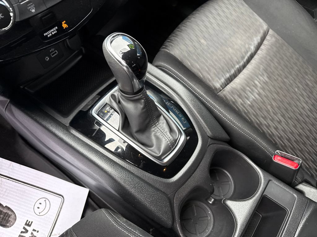 Used 2018 Nissan Rogue S image 28
