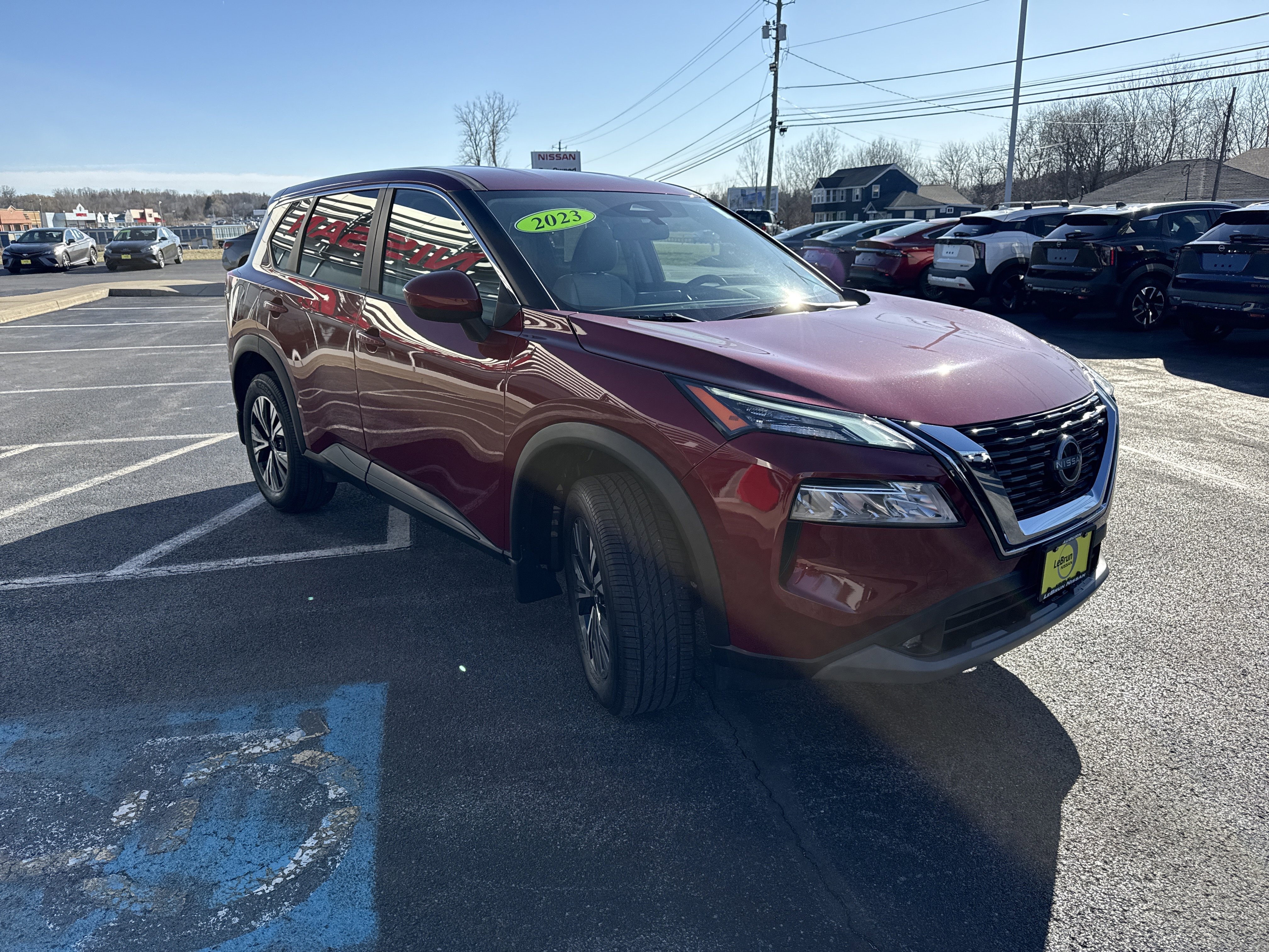 Used 2023 Nissan Rogue SV AWD/4WD image 18