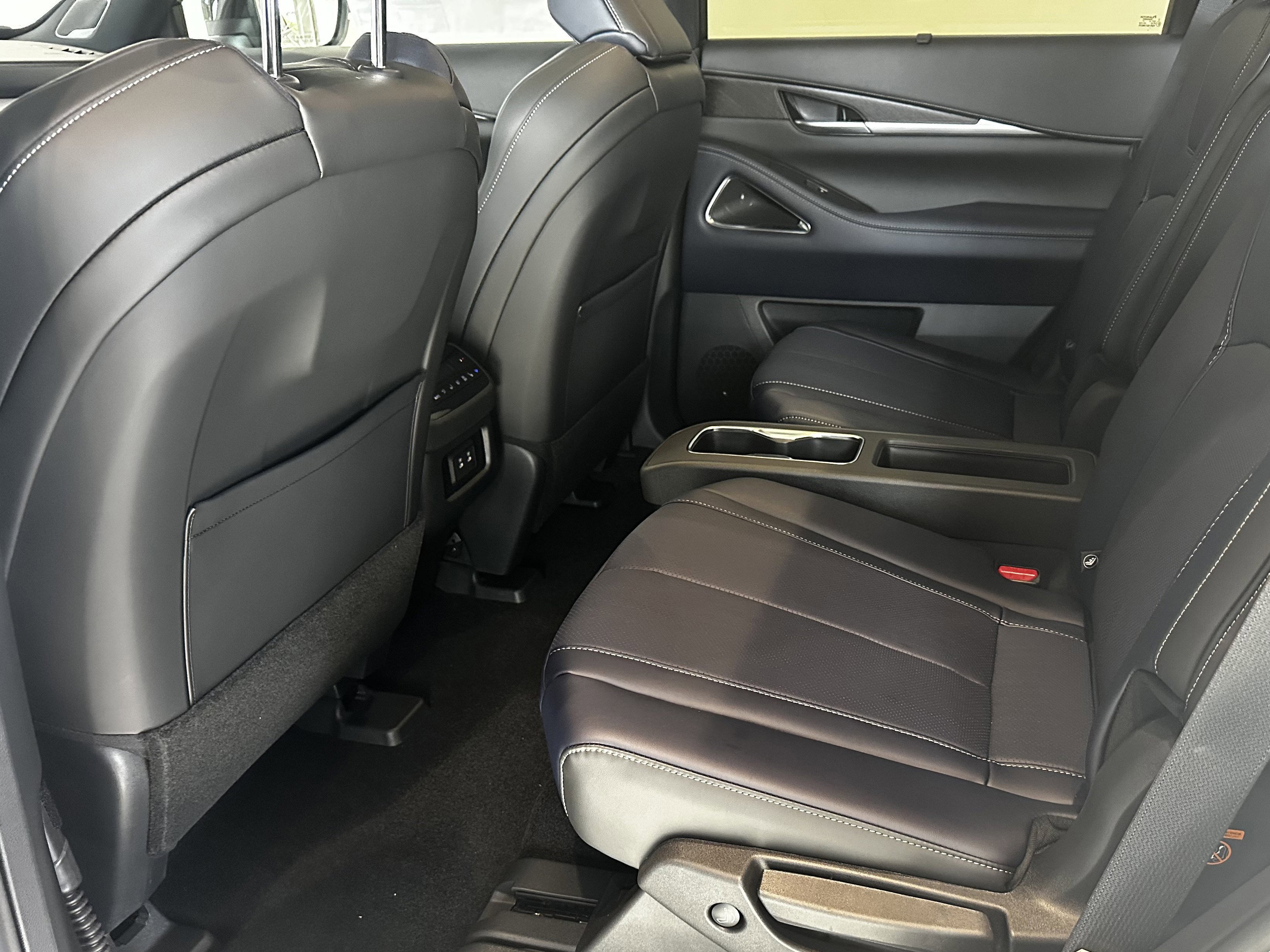 New 2026 INFINITI QX60 Sport w/ Dark Cargo Package image 12