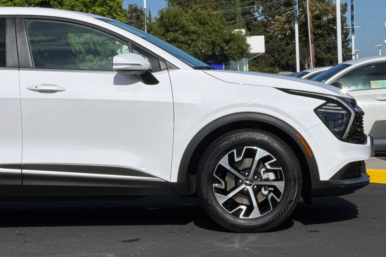 Used 2024 Kia Sportage EX FWD image 36