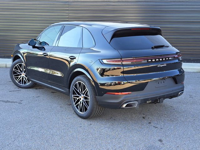 New 2026 Porsche Cayenne image 3