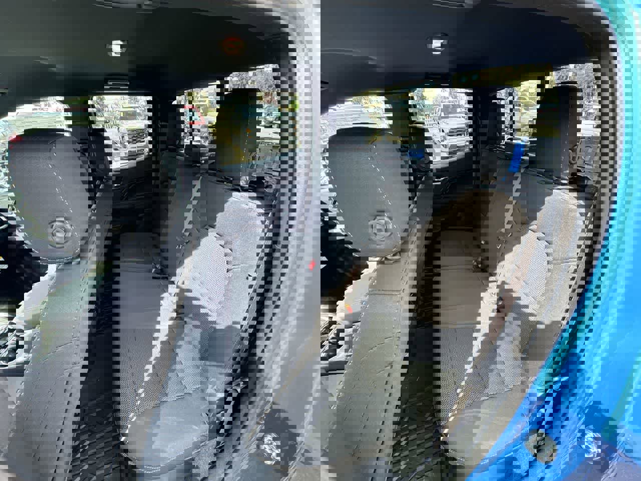 New 2025 GMC Canyon Elevation w/ Convenience Package image 25