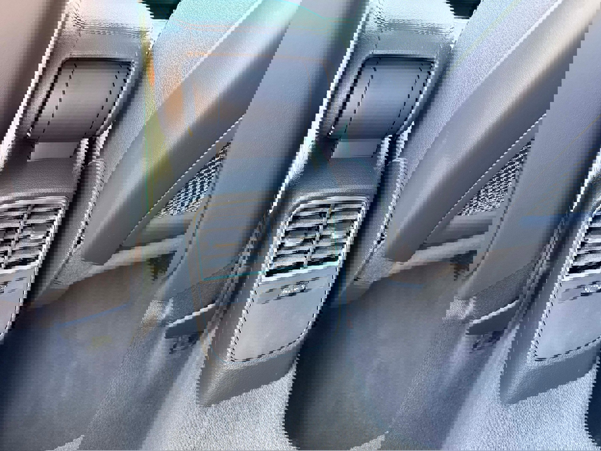 Used 2016 Audi A3 1.8T Premium image 16