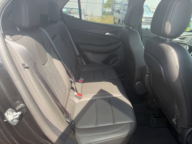 Used 2025 Buick Encore GX Avenir w/ Avenir Convenience Package AWD/4WD image 30