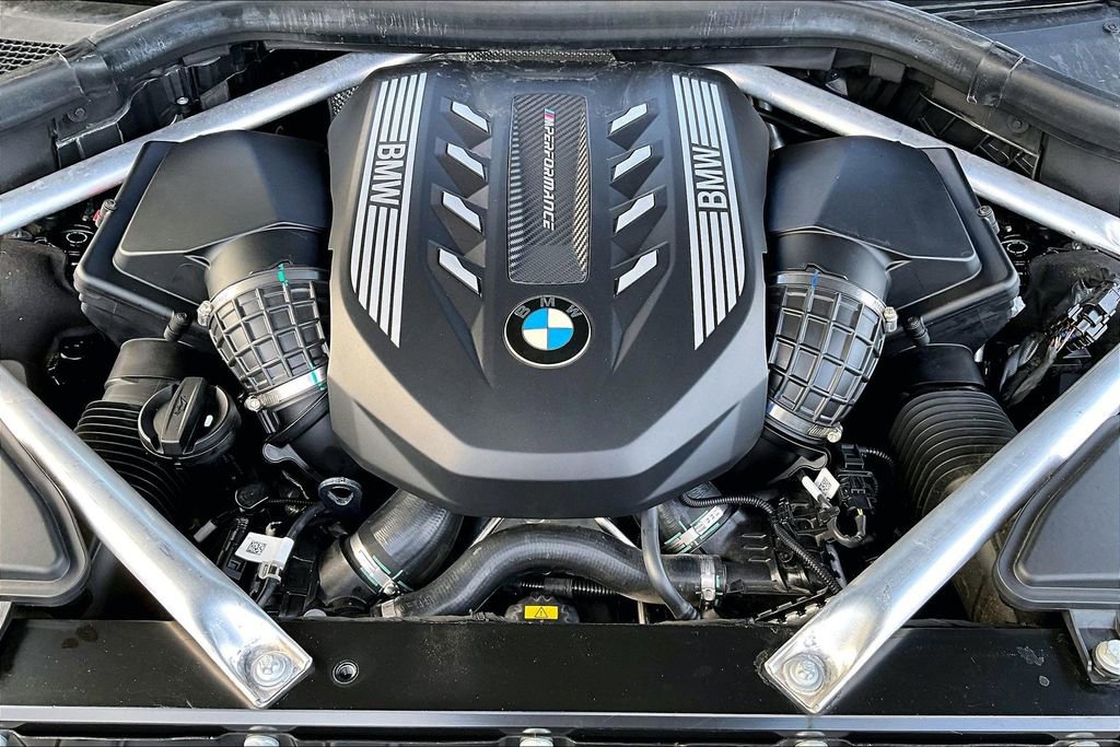 Used 2020 BMW X7 M50i image 32