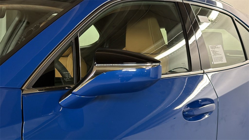 New 2025 Lexus UX 300h AWD image 5