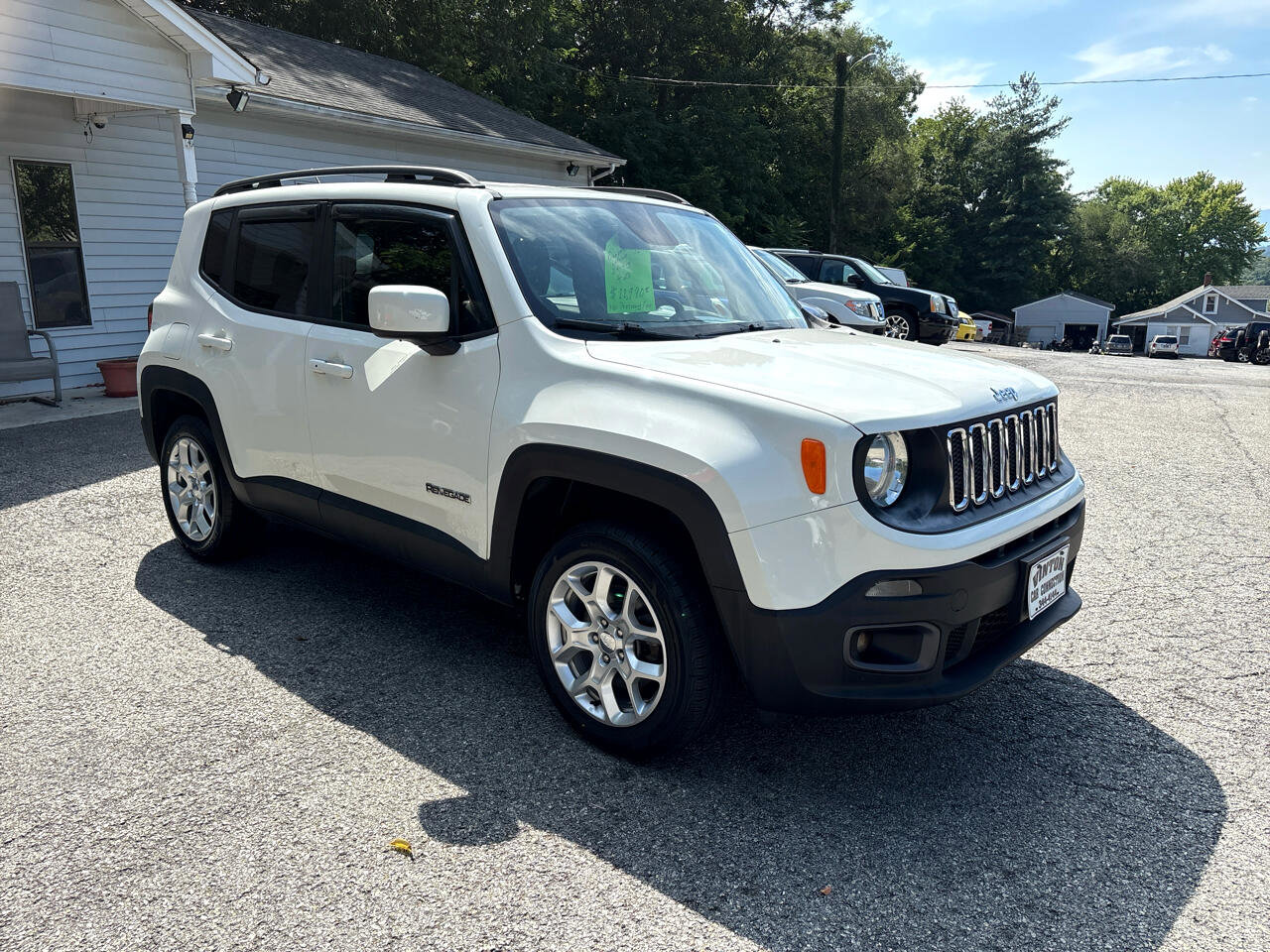 Used 2016 Jeep Renegade Latitude w/ Popular Equipment Group image 7