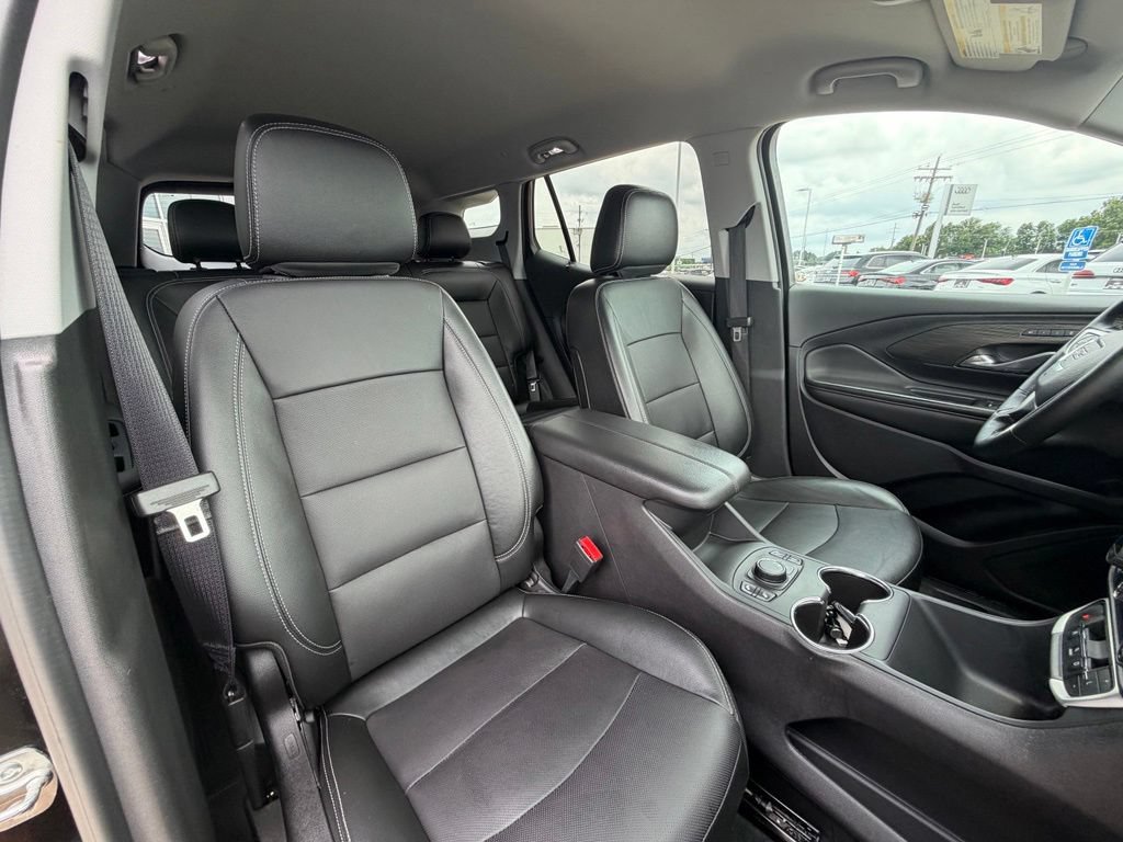 Used 2024 GMC Terrain SLT FWD image 29