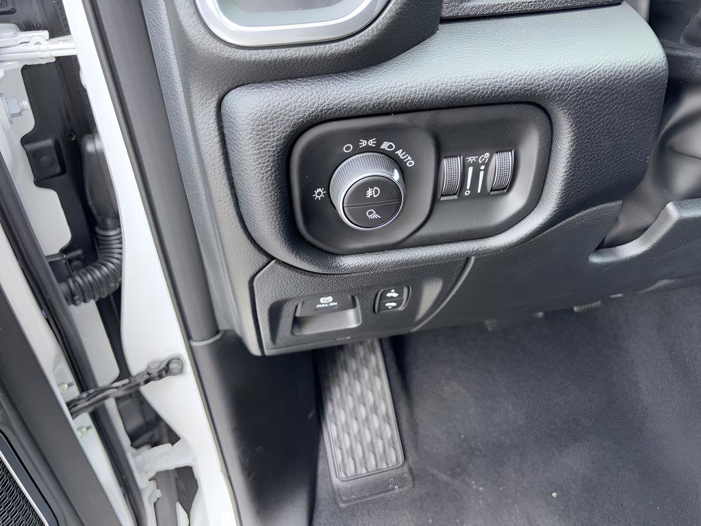 New 2026 RAM 1500 Laramie w/ Night Edition image 15